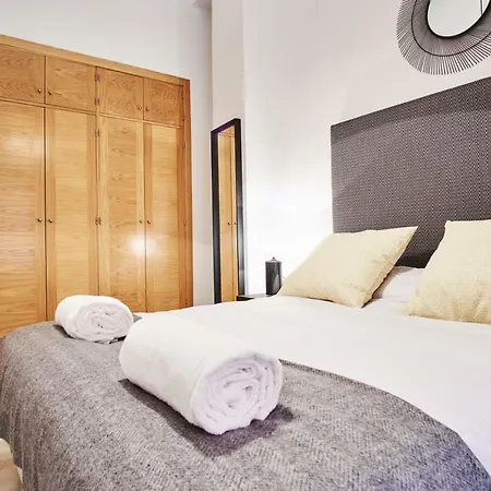 Arenal Carreteria Deluxe By Valcambre Apartment *